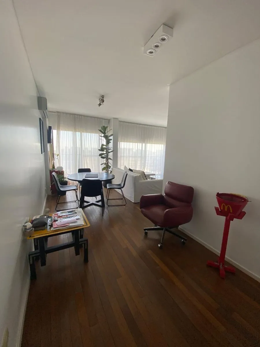 60 m² loft with balcony and parking
