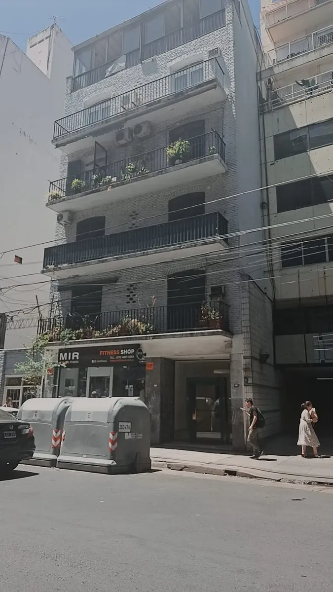4º andar com varanda em Palermo