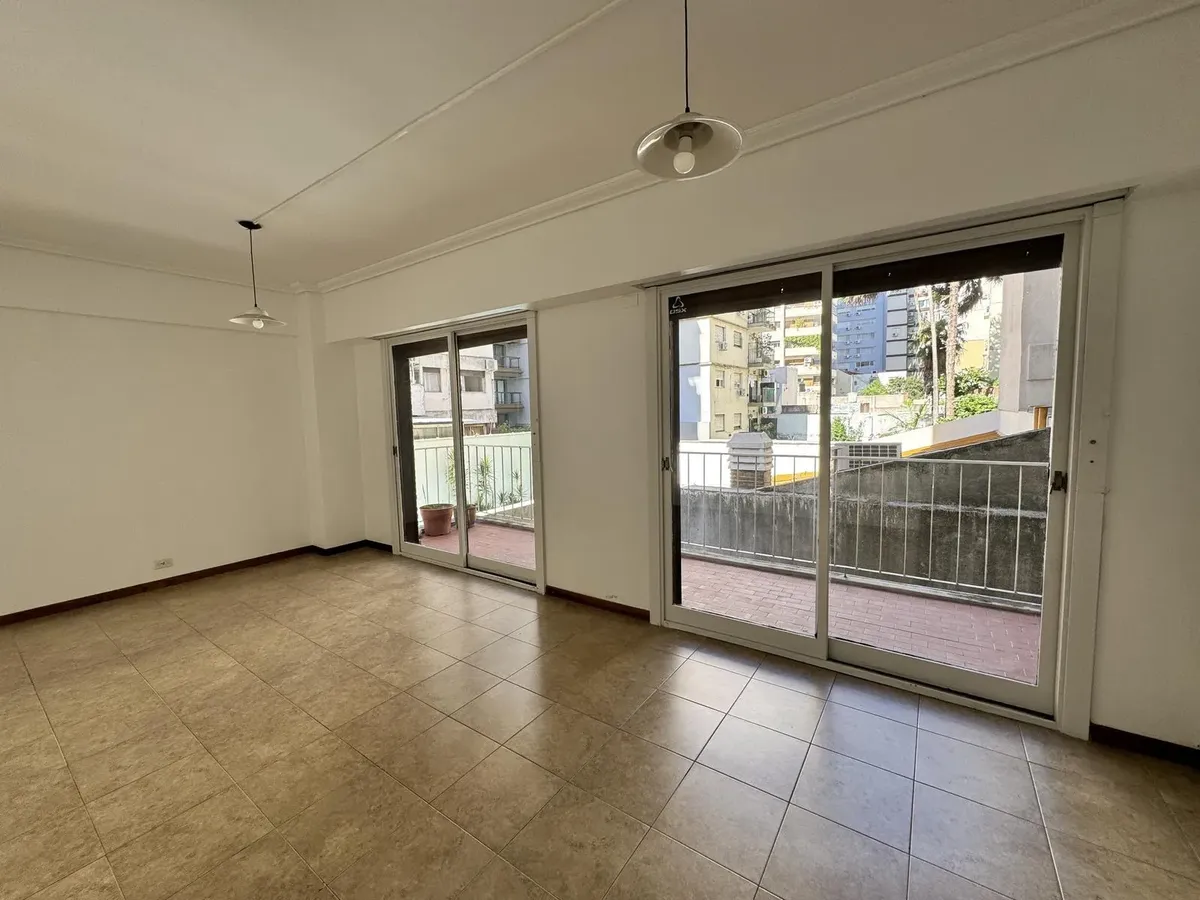 3-room apt with patio