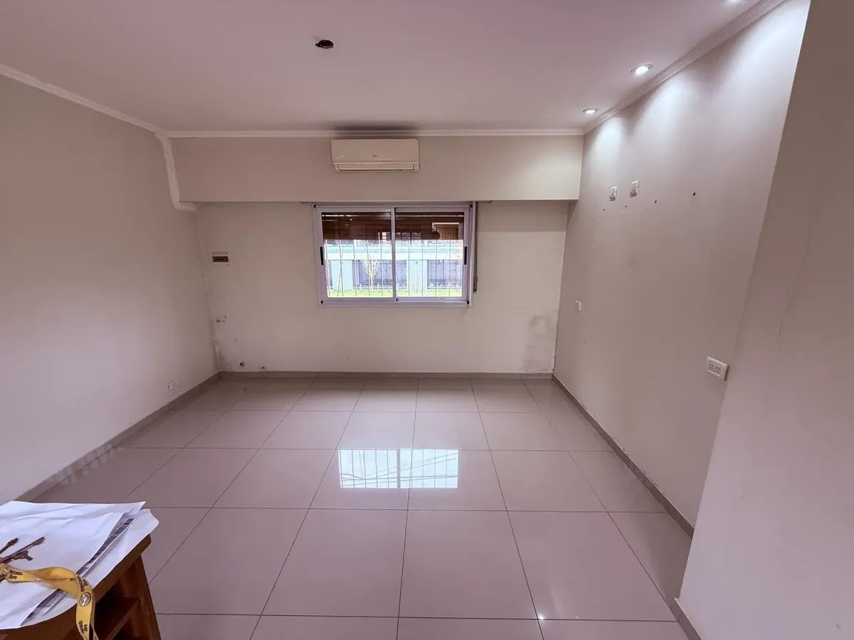 Departamento Ph Tres Ambientes Con Patio En Alquiler En Sarandi Avellaneda
