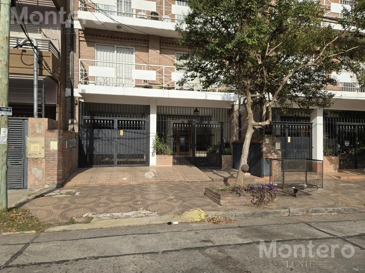 Alquiler / Alquiler Temporario Departamento Tigre Centro 4 Ambientes Amueblado