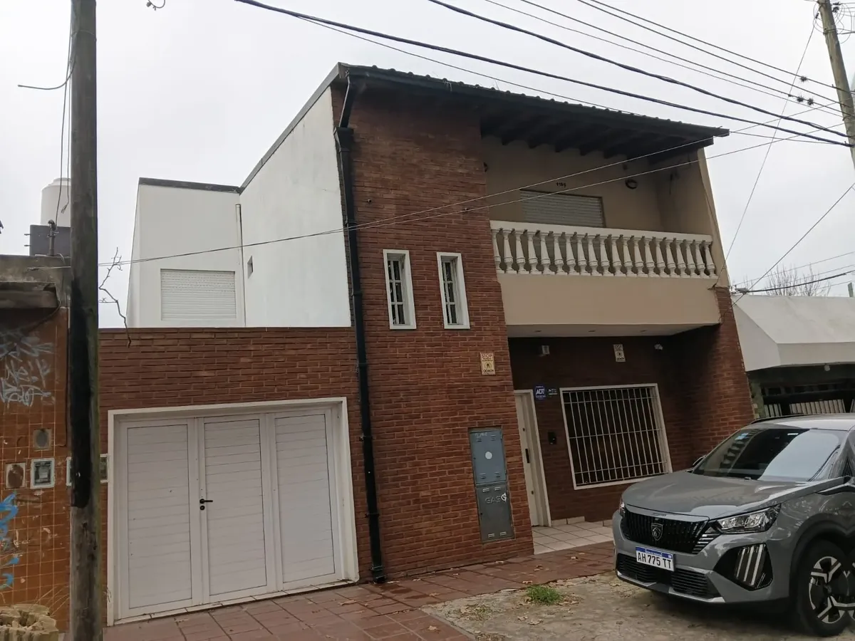 Alquila Excelente Dpto En Planta Alta
