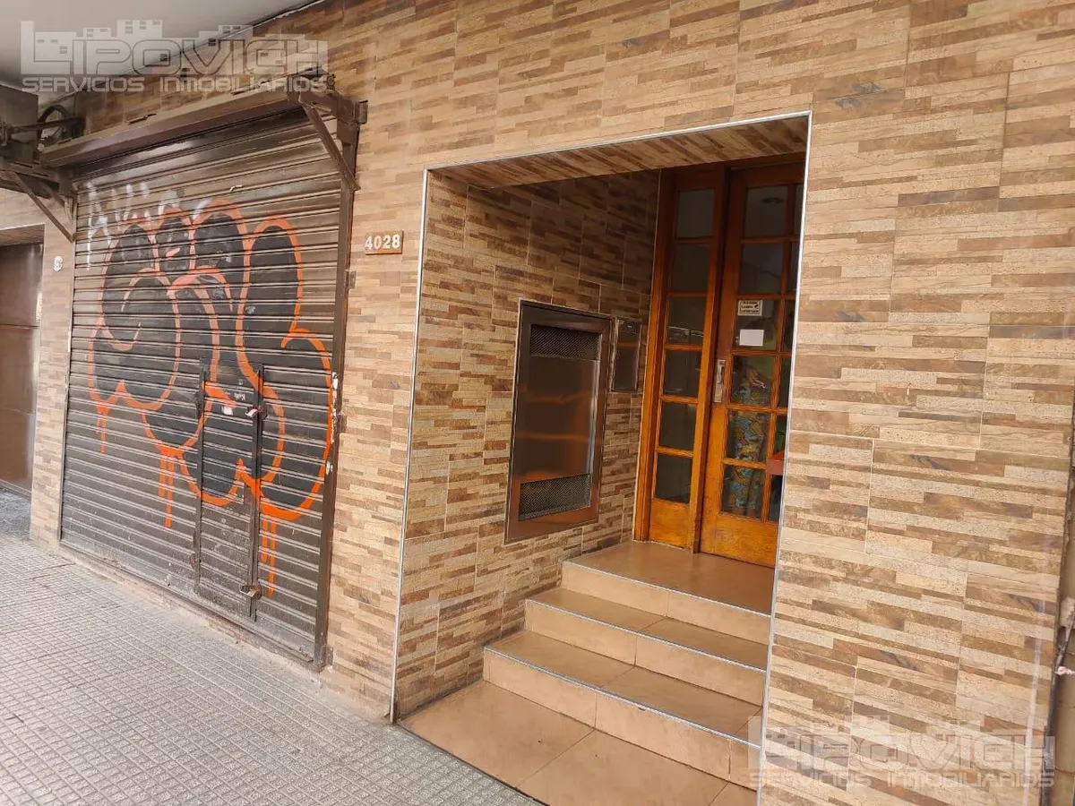 Alquiler 2 Ambientes. Apto Profesional. A Mts De Metrobus. Av. Juan B Justo Al 4000. Paternal