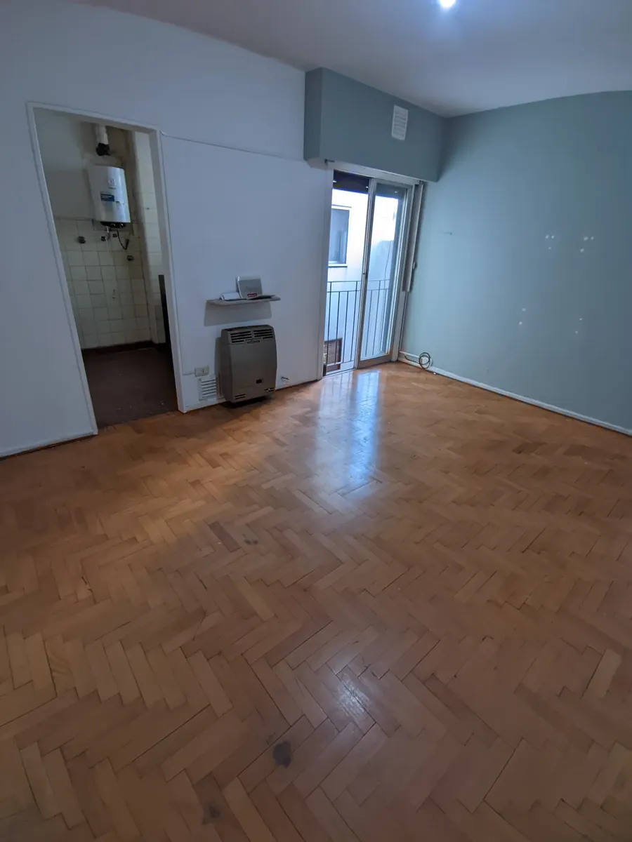 3rd floor, parquet and open view