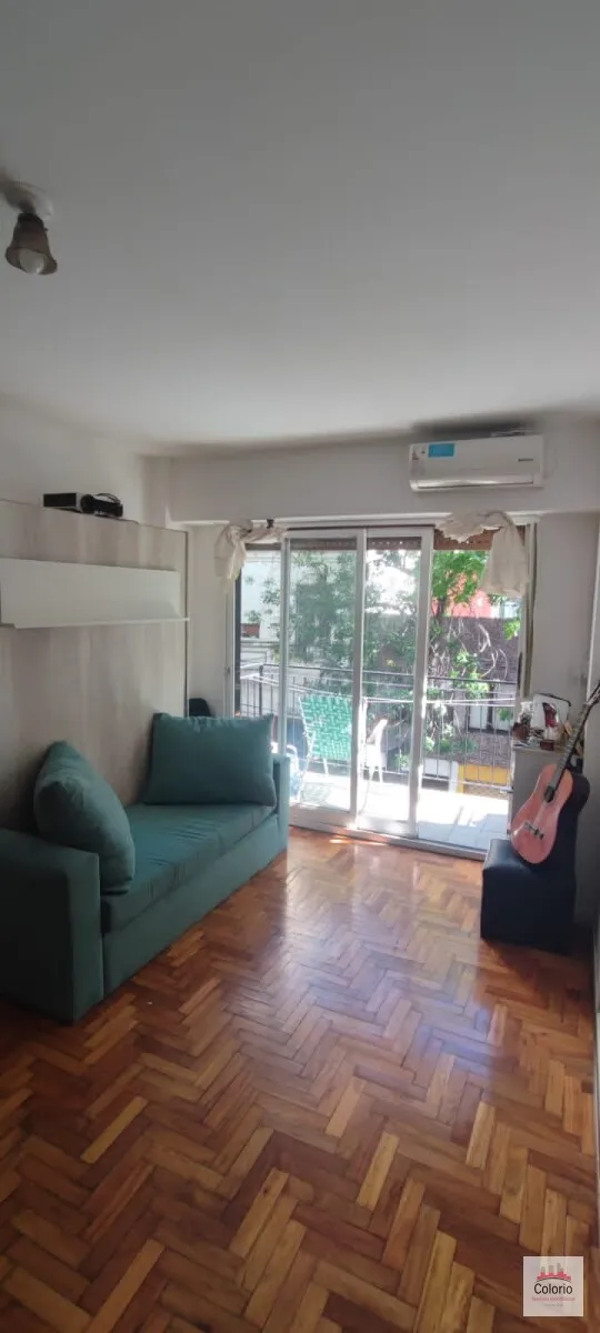 Luminoso Monoambiente Sin Muebles Con Balcón