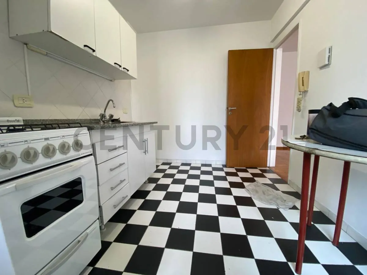 Alquiler Depto 2 Ambientes Balcón Frente Muy Luminoso. Apto Profesional. Av. Cabildo 1200 Palermo