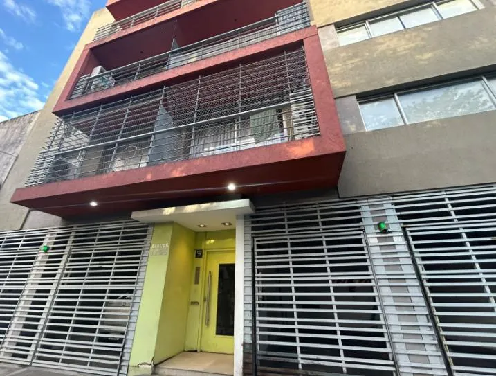 Alquiler Ambiente Amoblado Con Balcon Parque Chas