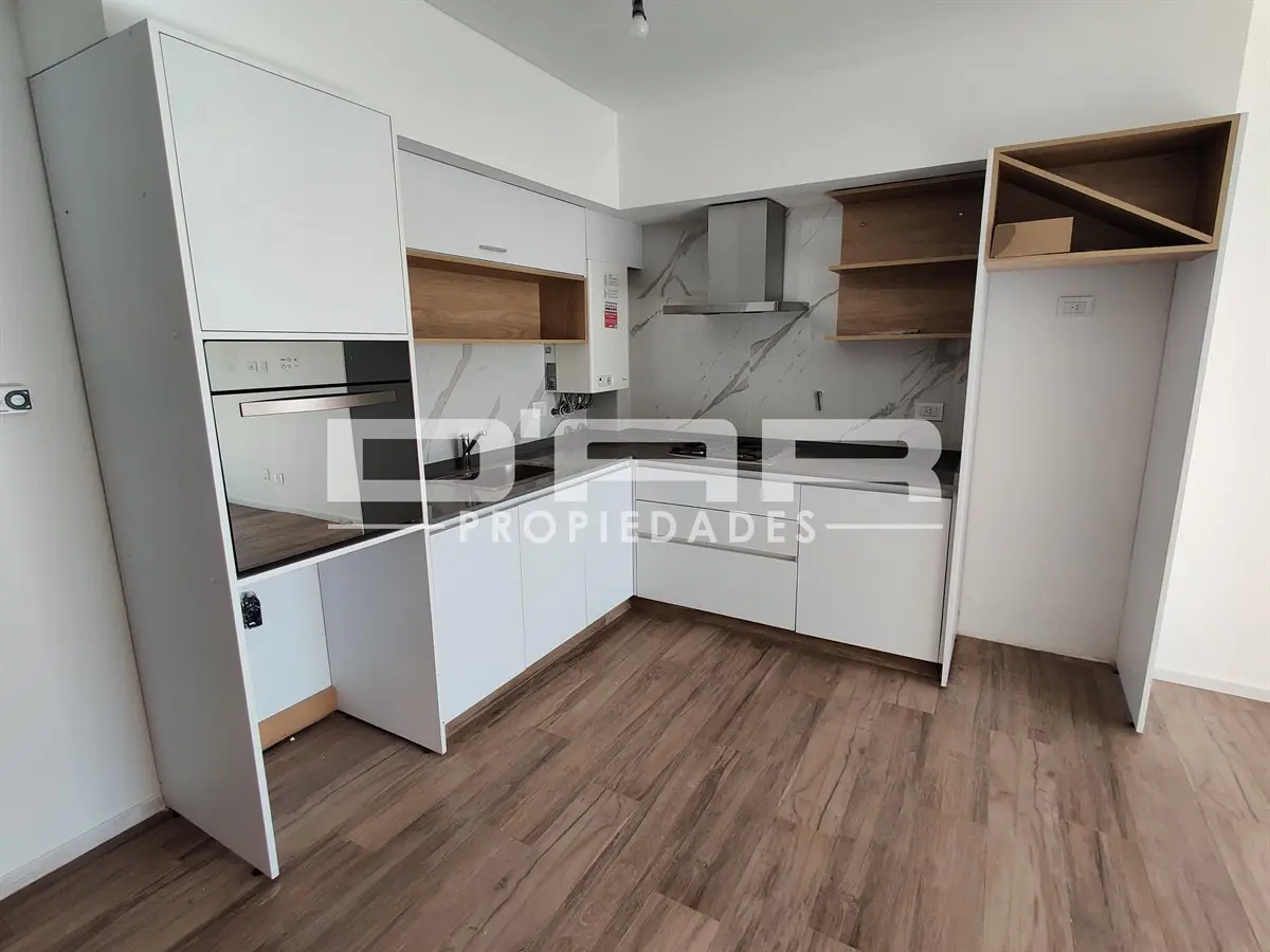 Alquiler Semipiso De 3 Ambientes De Categoría! Av. Álvarez Jonte 5300