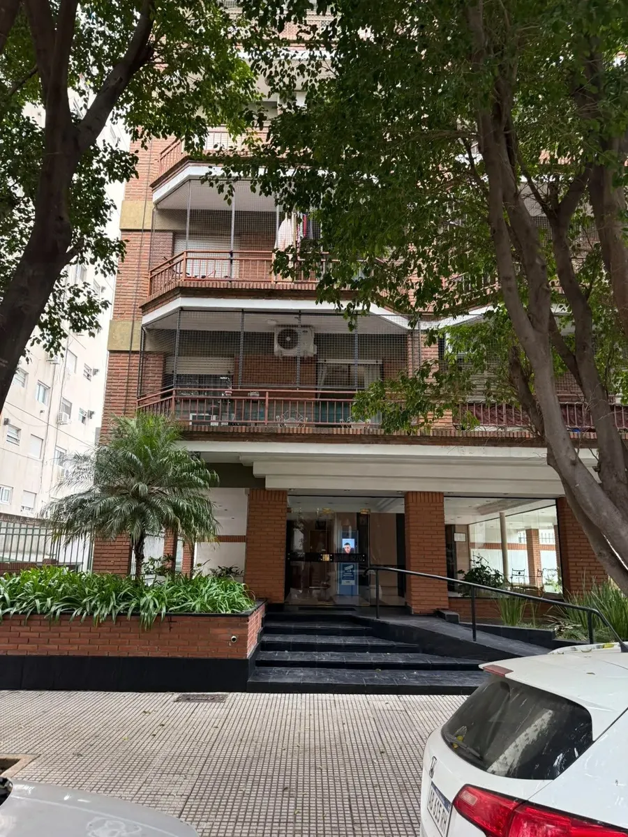 1-bedroom apartment with balcony
