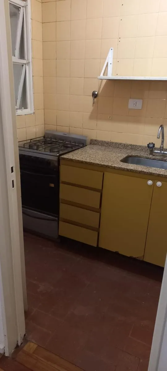 Ecuador Y Córdoba- Barrio Norte- 2 Ambientes Interno Super Completo