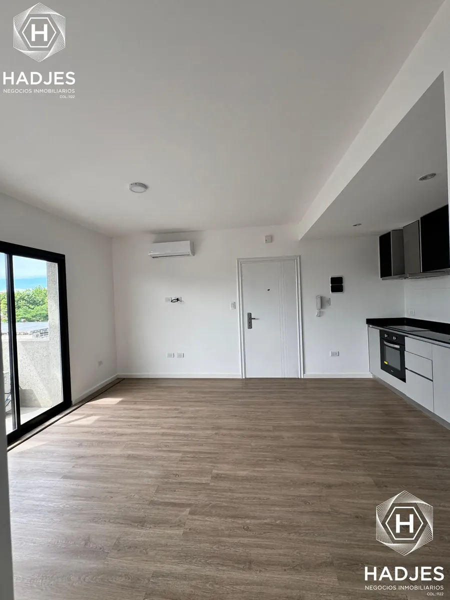 Departamento En Alquiler En Bernal