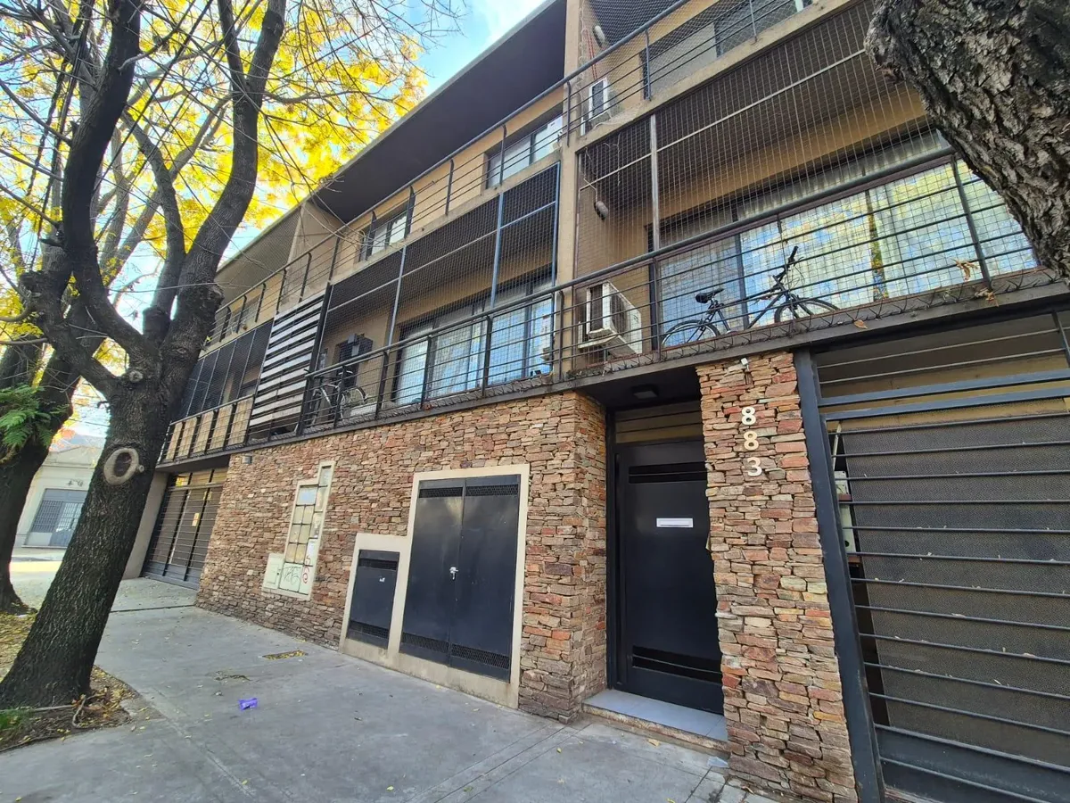 Alquiler Departamento De 3 Ambientes Con Cochera