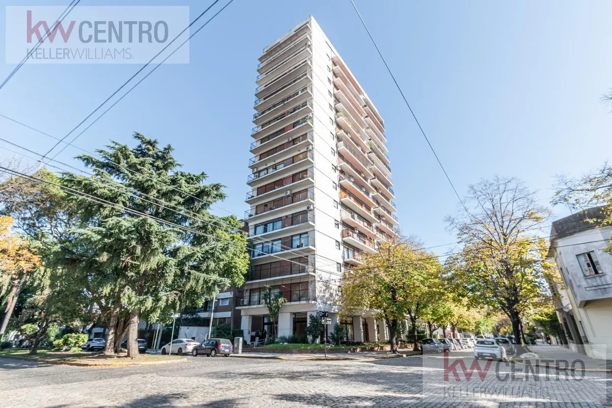 Departamento En Alquiler En Villa Devoto Semipiso Con Balcon Baulera Y Cochera