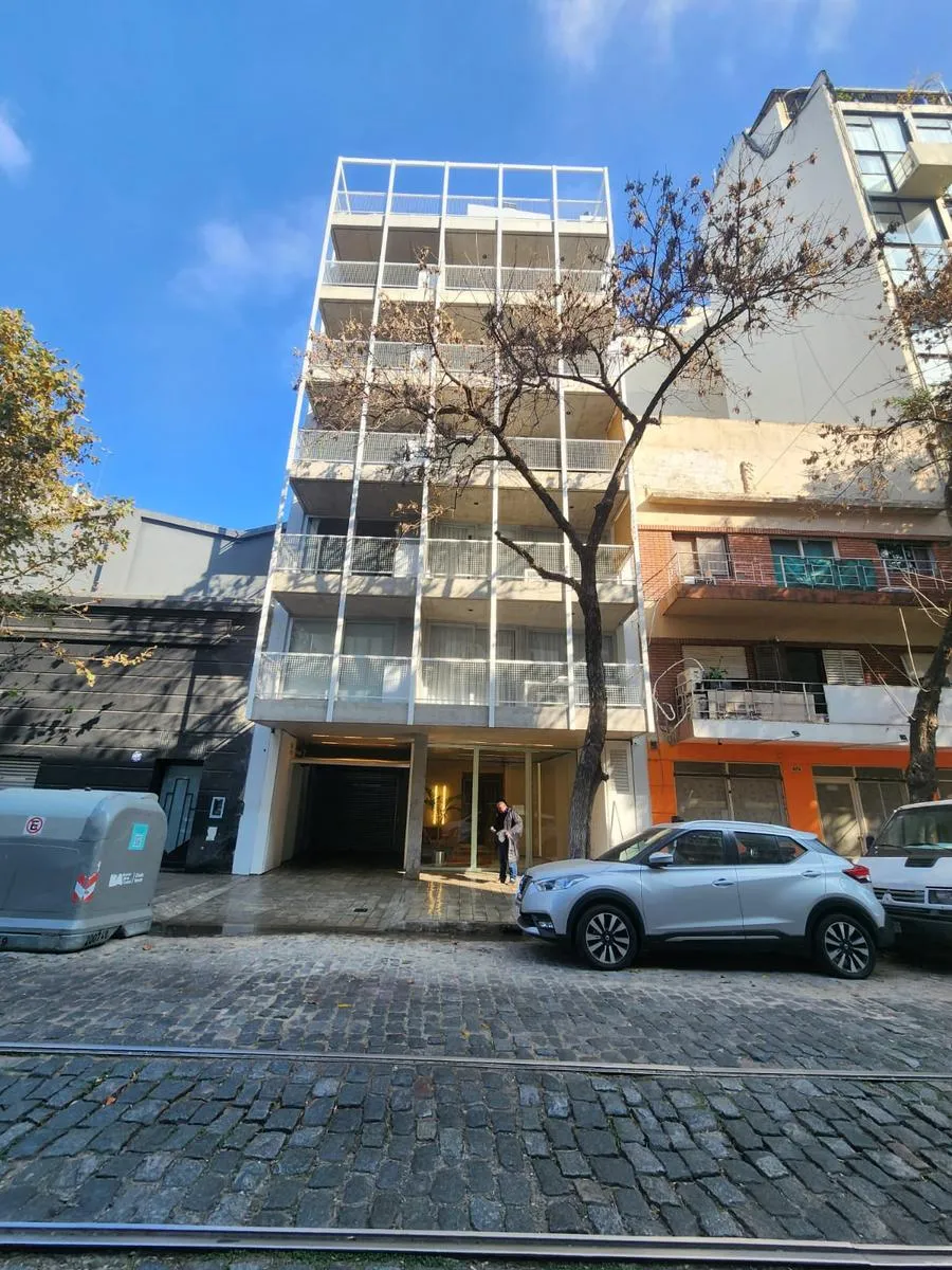 Estúdio 5º andar com varanda
