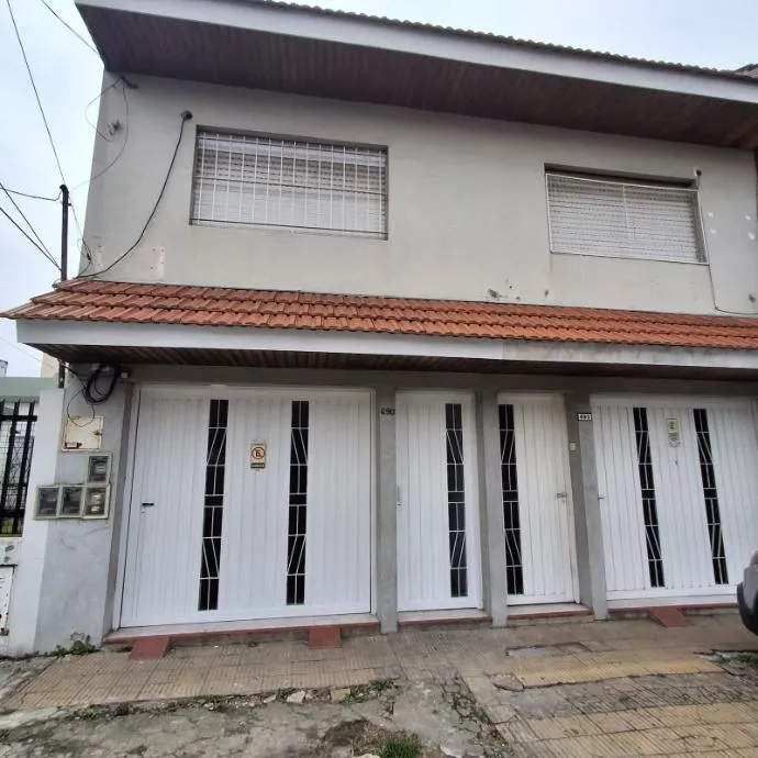 Duplex 3 ambientes con patio