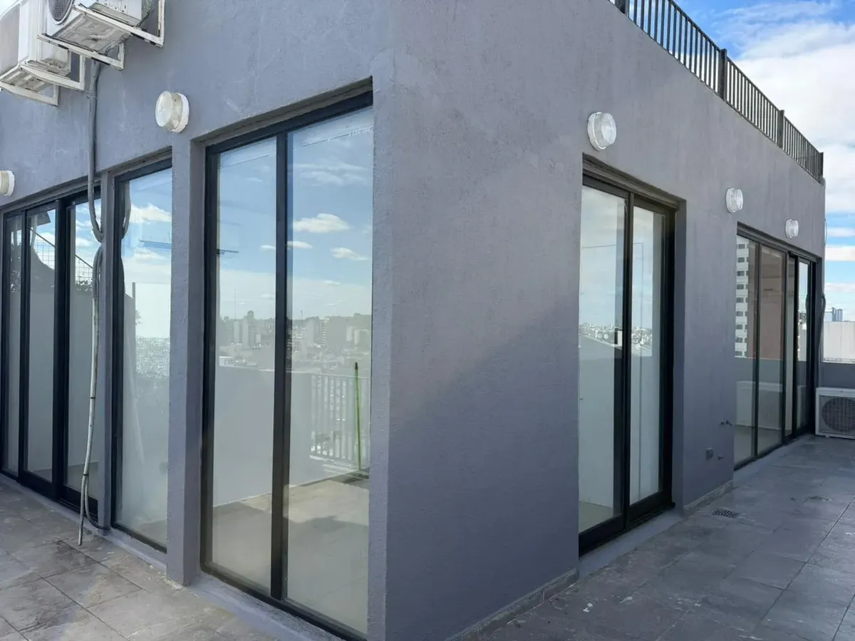 Listing: 2 bedrooms, San Cristóbal