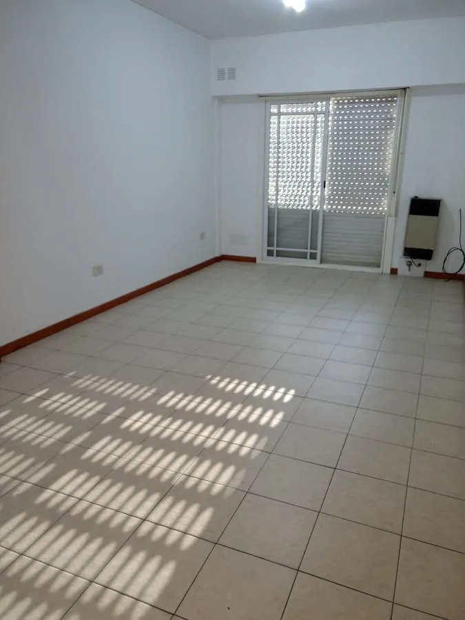 Alquiler Monoambiente De 30 M2 Aprox En Caseros