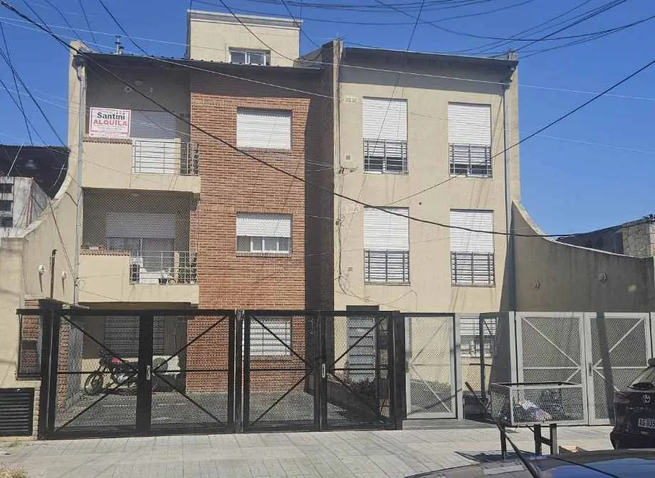 3 ambientes con balcón y bañera