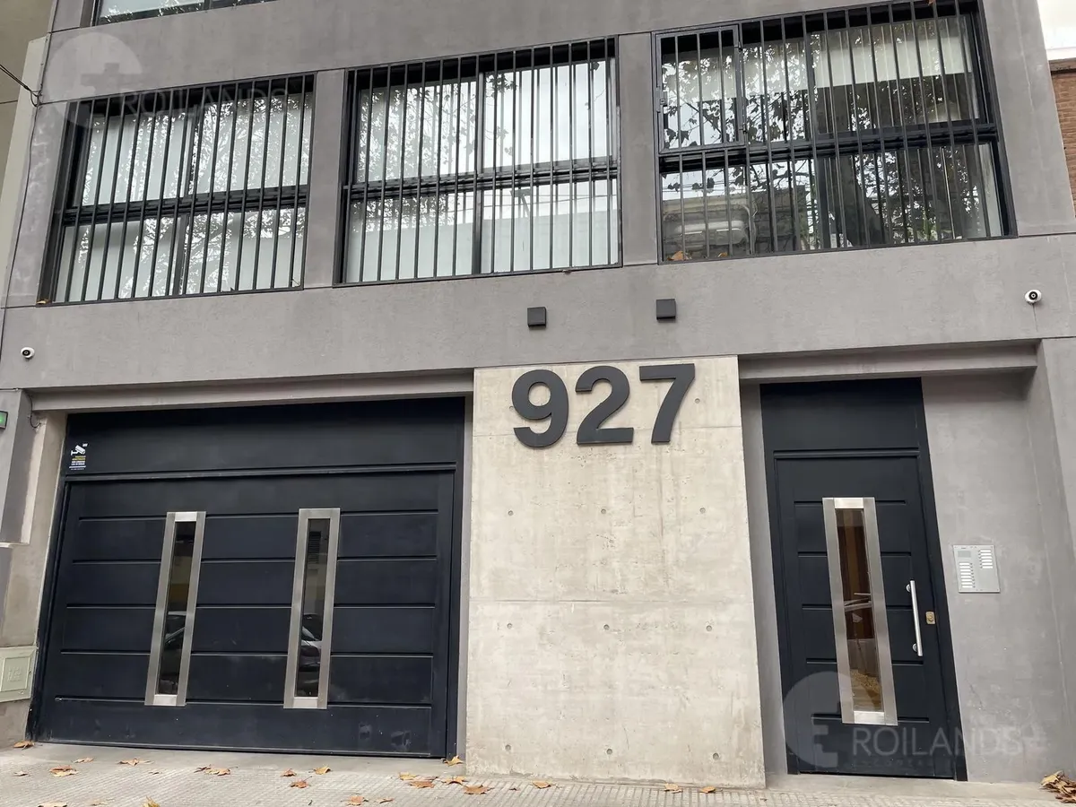 Departamento En Nicolás Repetto Al 900 Alquiler Monoambiente Amplio Con Cochera En Caballito