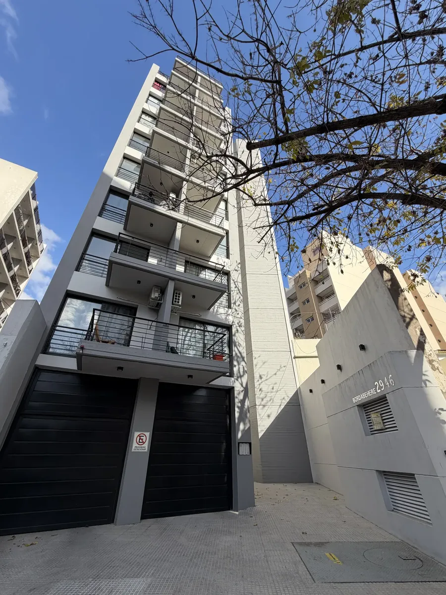 Nuevo! Monoambiente Con Patio Y Cochera Todo Luz!