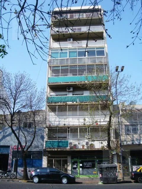 Cómodo Departamento De 3 Amb. - Parque Patricios