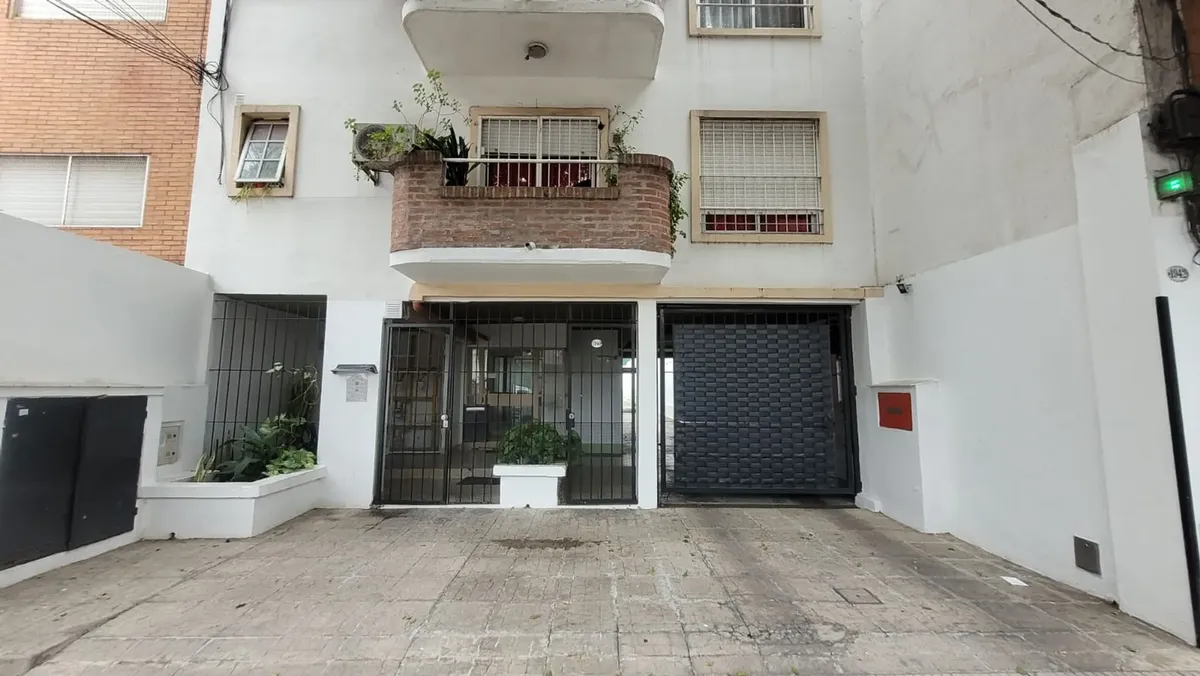 Alquiler 2 Amb Villa Urquiza Con Cochera