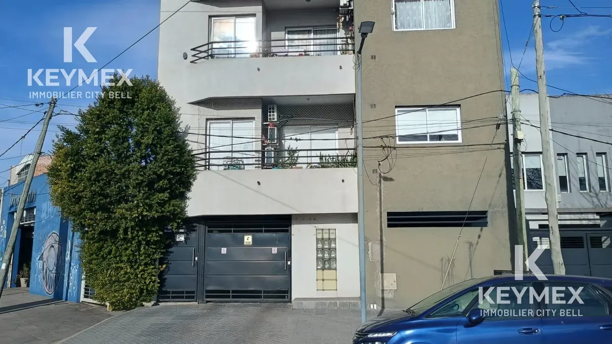 Departamento De 2 Dormitorios Con Cochera En Alquiler