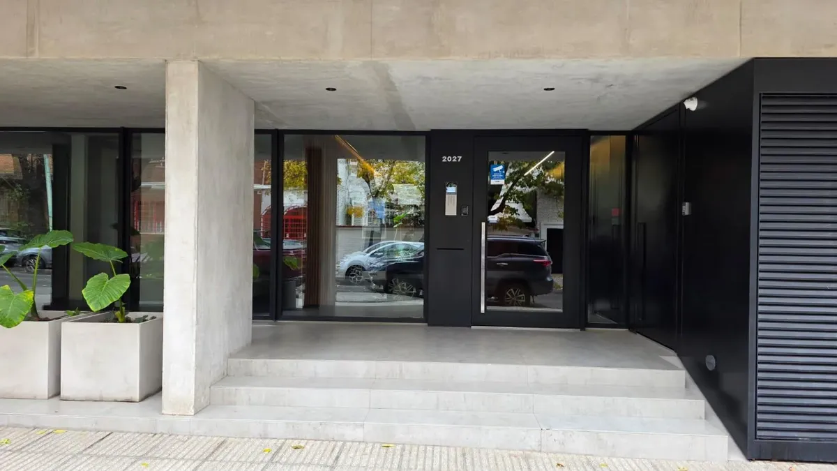 Nuñez, terrace balcony, amenities