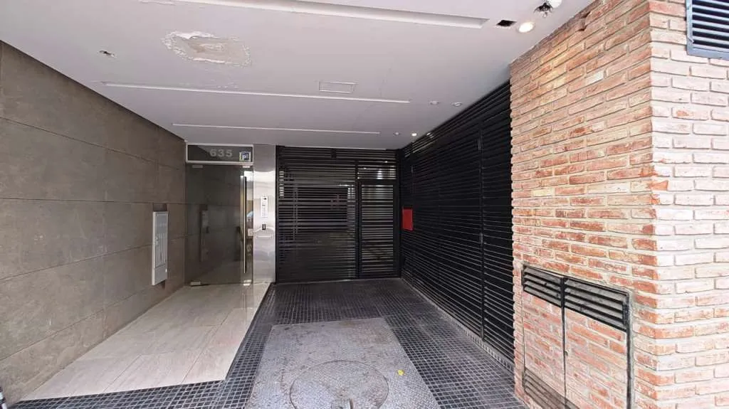 2 Amb. - Contrafrente - Impecable - Sum - Parrilla
