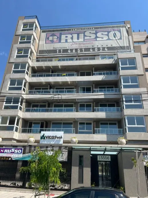 1 dormitorio, balcón aterrazado