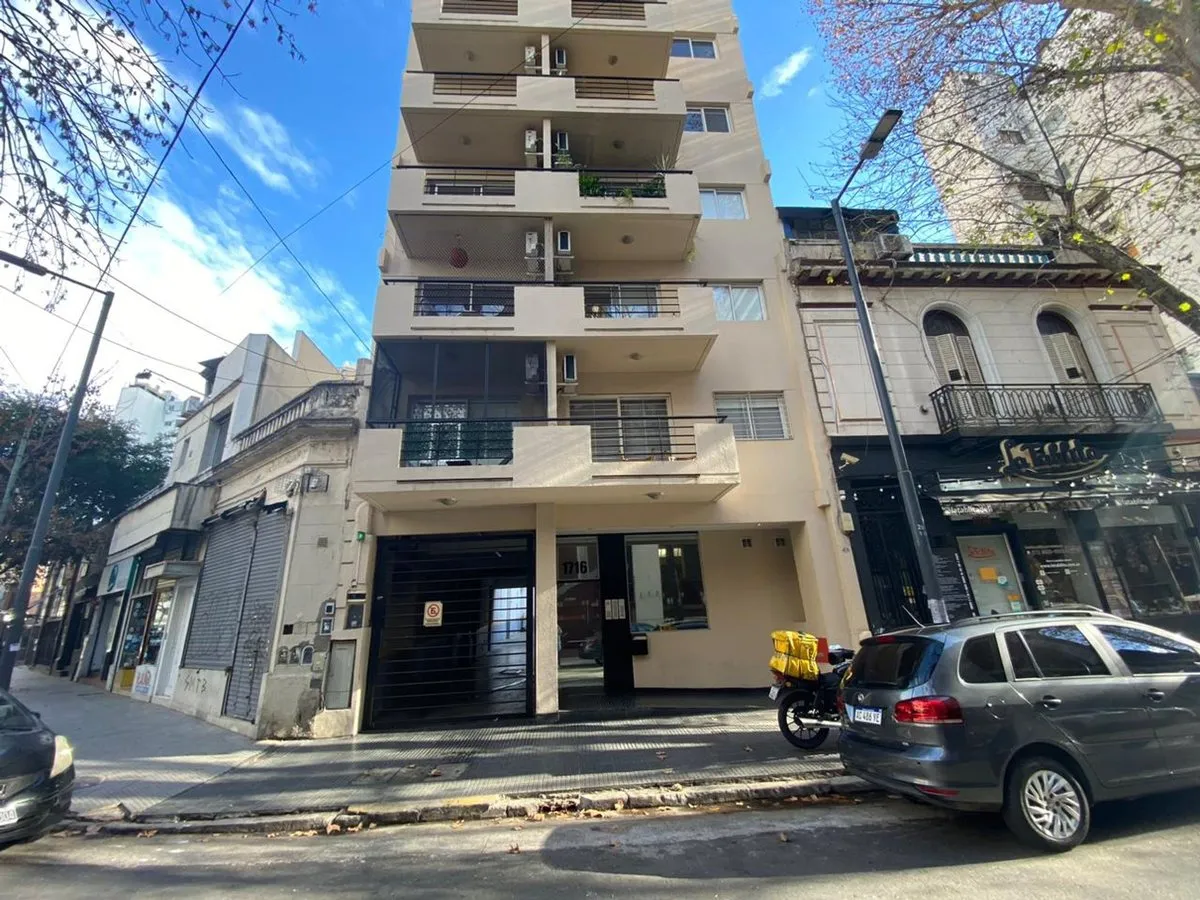Belgrano studio with parking