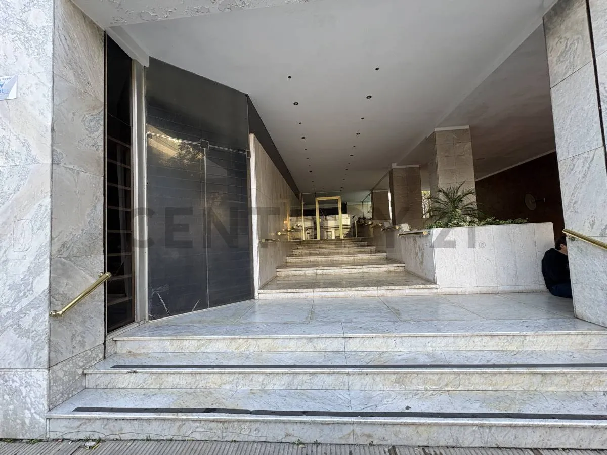 Departamento De 1 Dormitorio Con Cochera | Seguridad 24 Hs | Ubicación Privilegiada