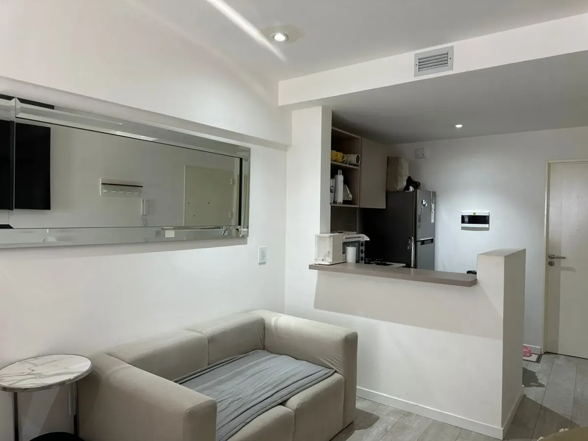 Studio mobiliado com varanda