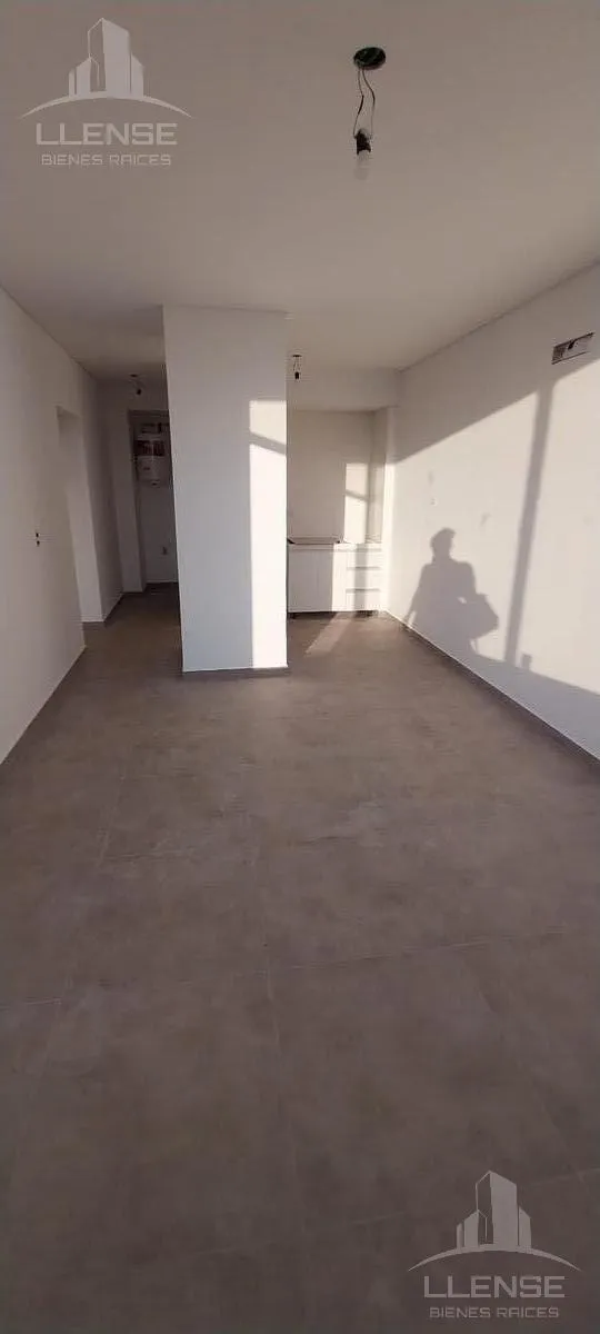 2 ambientes con balcón
