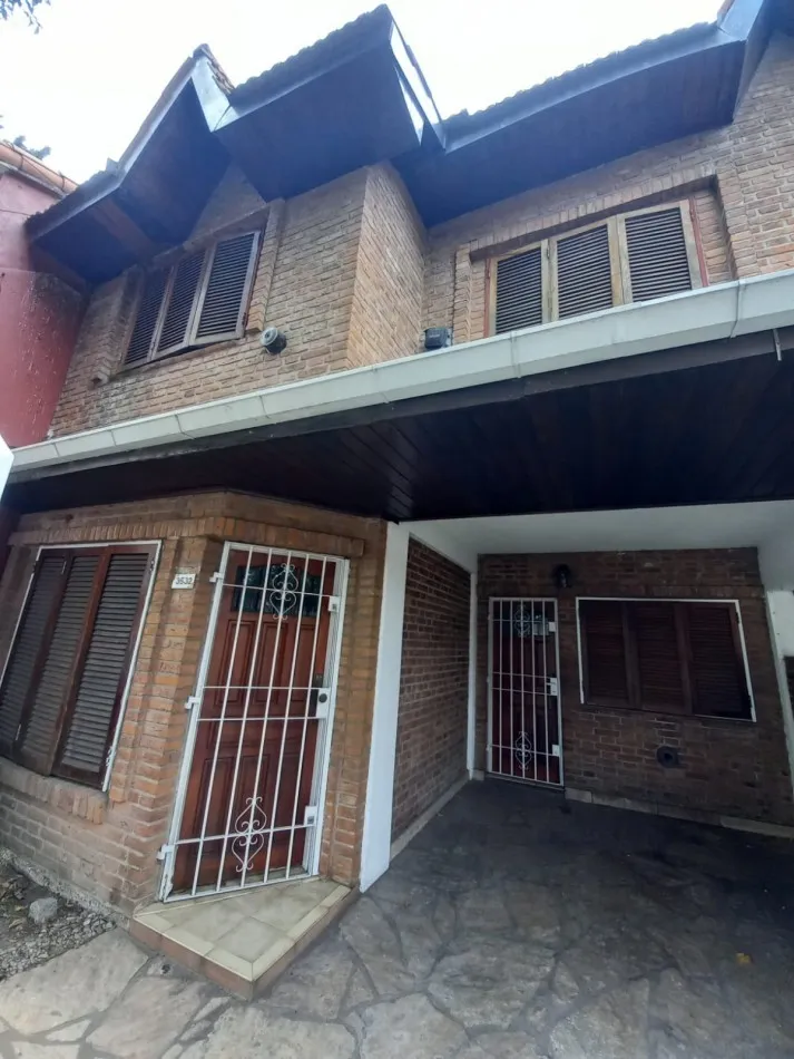 Duplex De 4 Ambientes En Alquiler En Carapachay