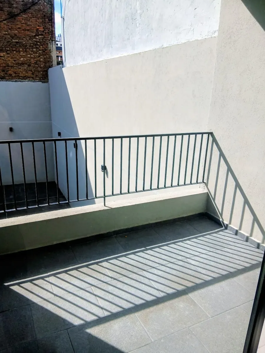 Hermoso 2 Amb. A Estrenar Balcón Patio Pileta Parrilla