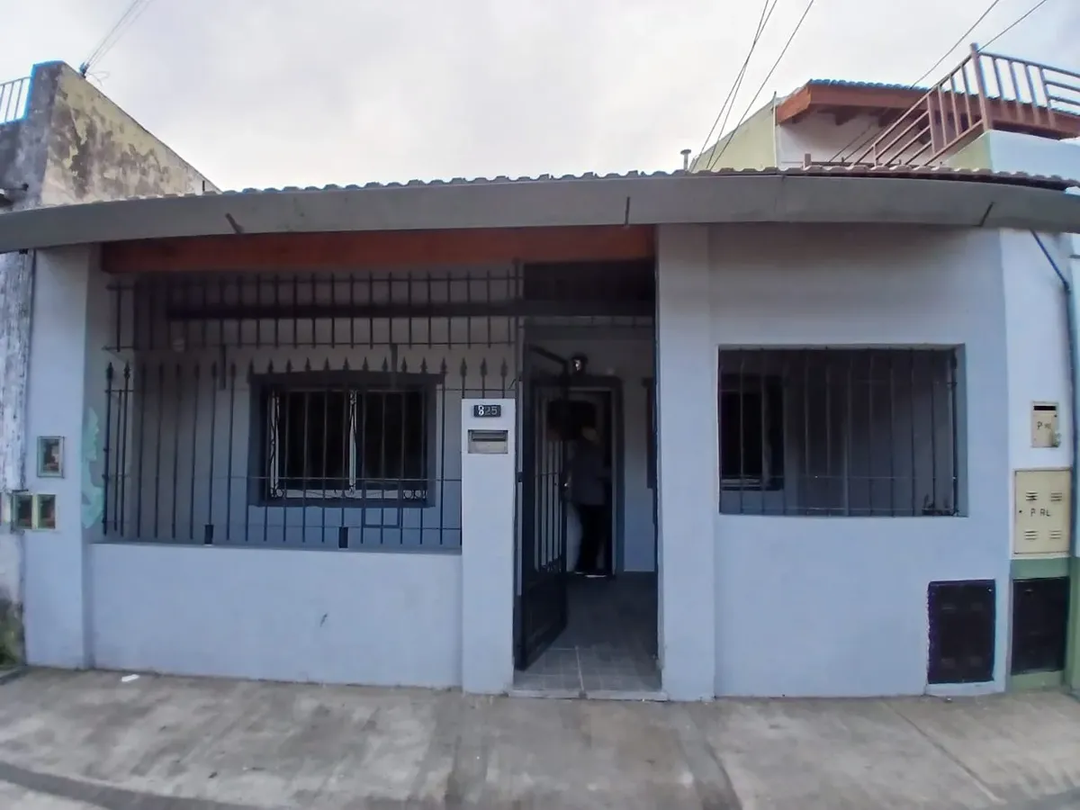 PH al frente con patio