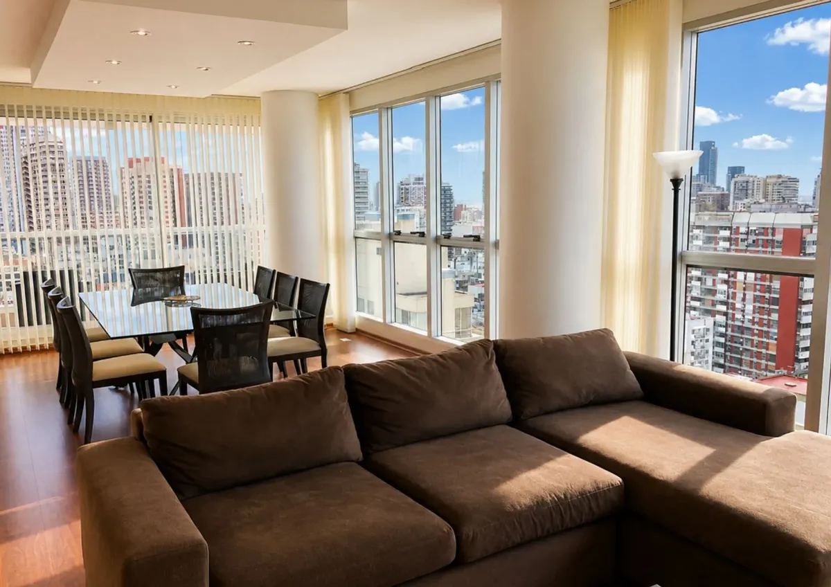 Torre Decó, piso 21, balcón
