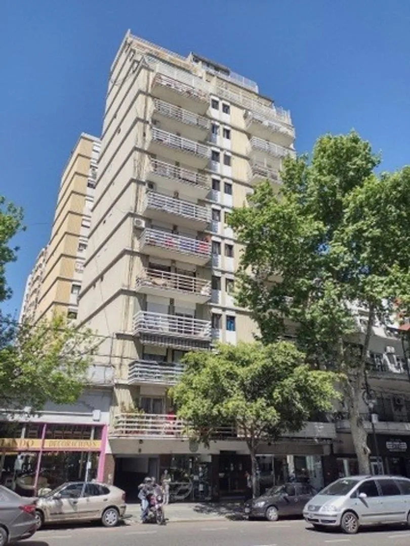 Departamento De 2 Ambientes En Excelente Ubicación