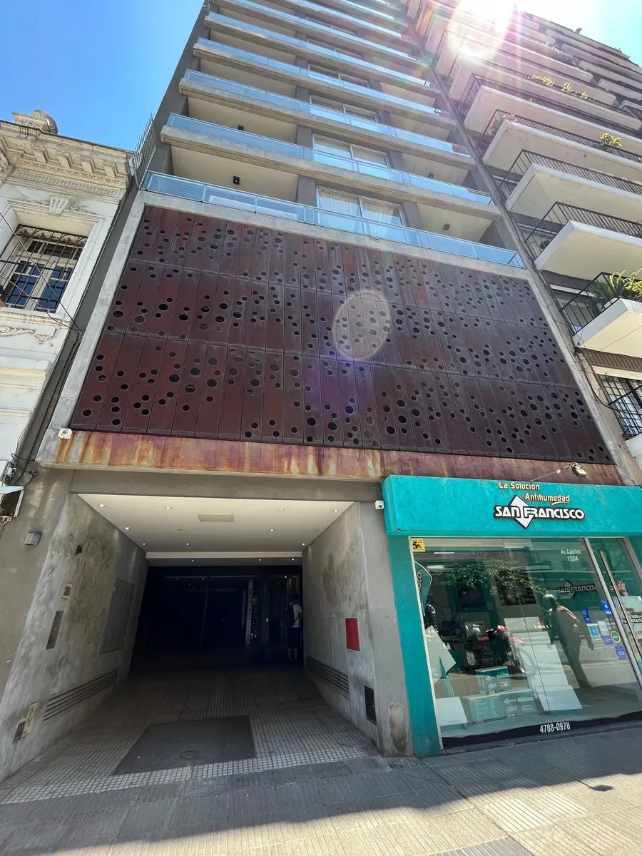 8th floor with balcony and parking
