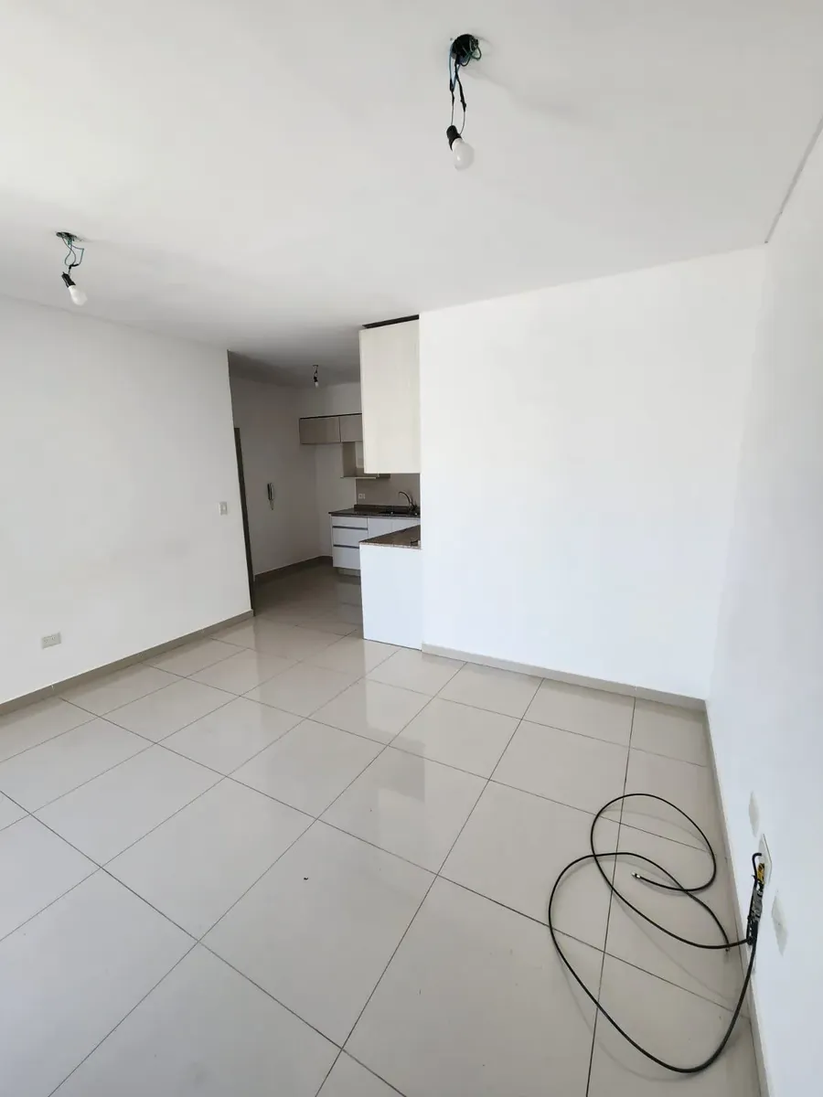 Alquiler! Departamento 2 Ambientes C/ Balcón Interno. Villa Lugano