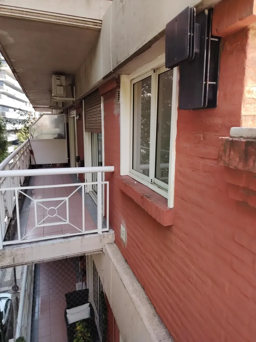 Gran 2 Amb Con Balcones Y Gran Terraza Al Fte Con Cocina Todo Luz Esq. Cabildo Unico
