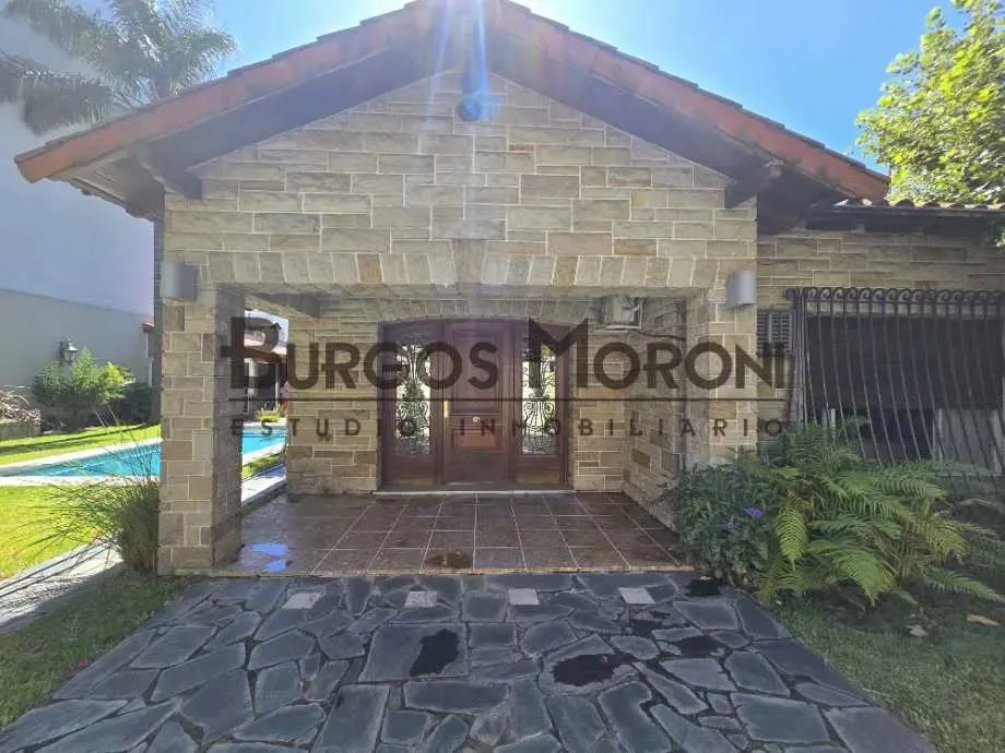 Casa En Alquiler En Ramos Mejia Sur