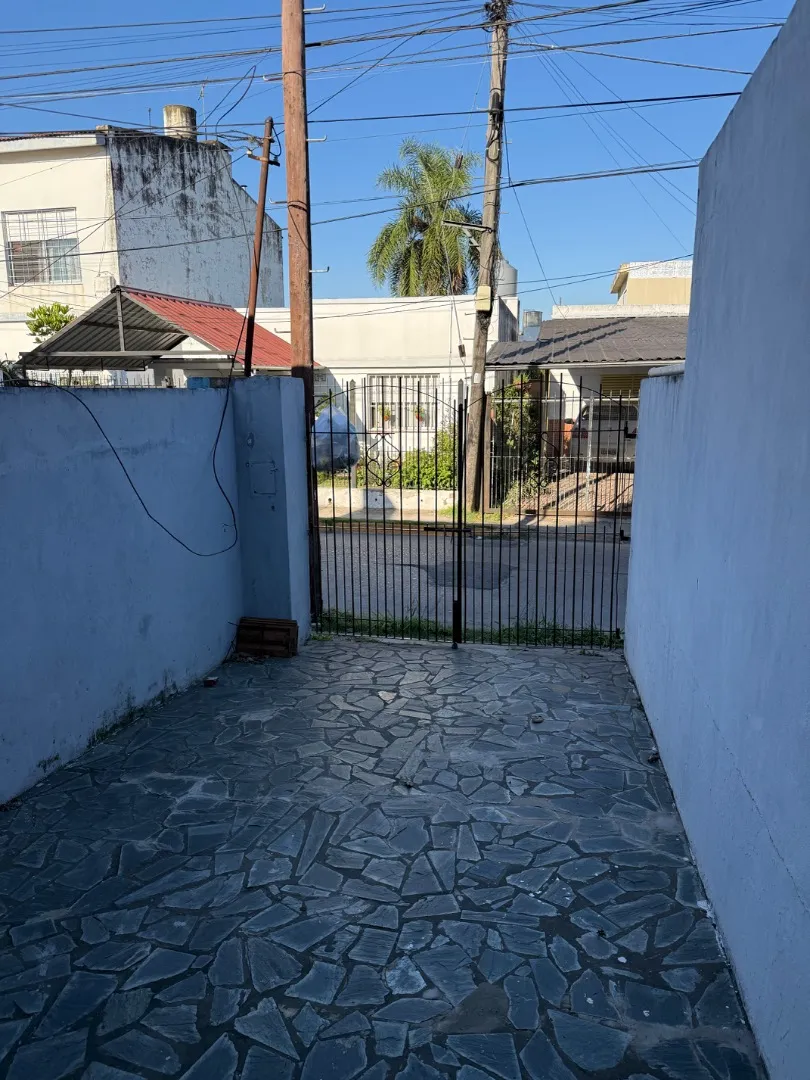 Studio with uncovered parking