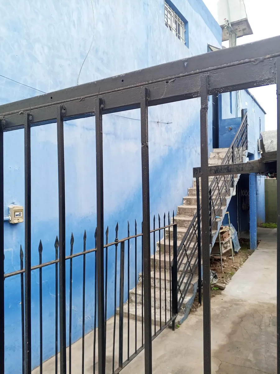 Departamento Ph 1 Pmer Piso Muy Buena Ubicación Dos Cuadras Acceso Al Aeropuerto Ezeiza Y Coto Ezeiza 1/2 Cuadra Calle Paraguay Acceso A La Ruta 205 Y Paradas Al Aeropuerto Y Estación De Ezeiza .garaf