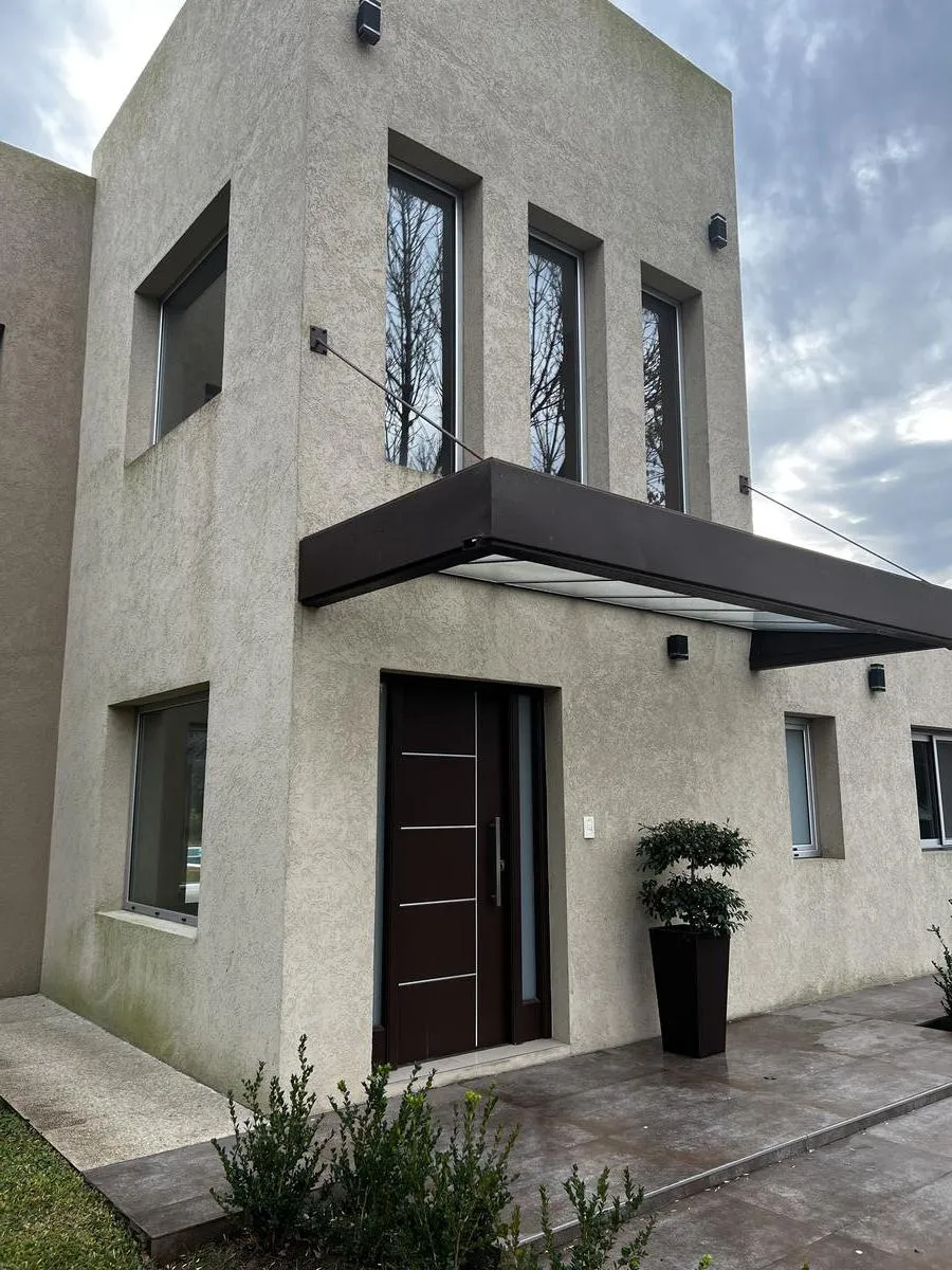 Casa - Santa Ana