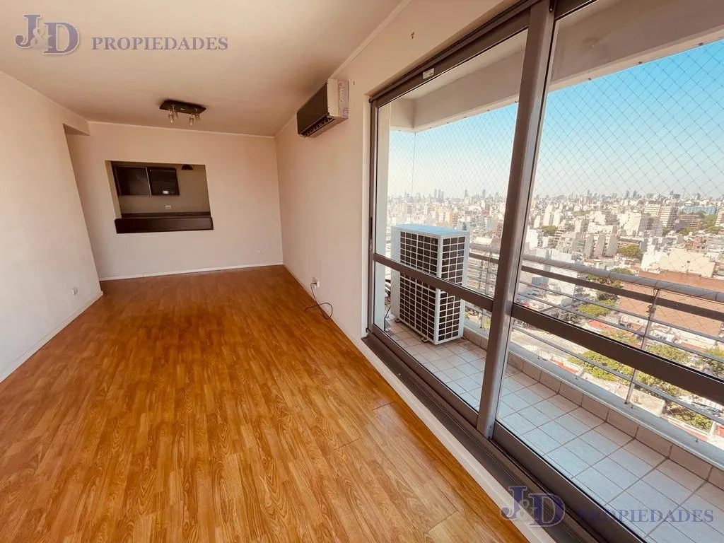 Tres Ambientes Con Cochera Piso Alto Vista Panoramica En Las Torres Caballito Nuevo