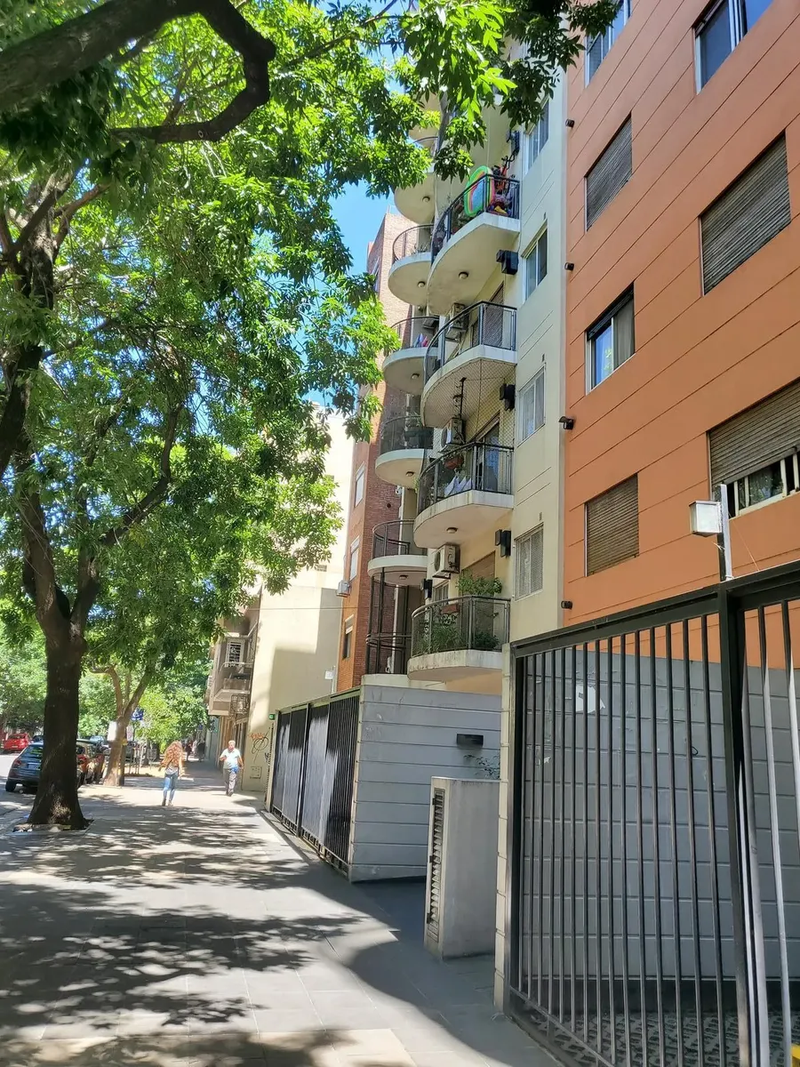 Alquiler Departamento De 2 Ambientes Al Frente En Florida. Excelente Ubicación