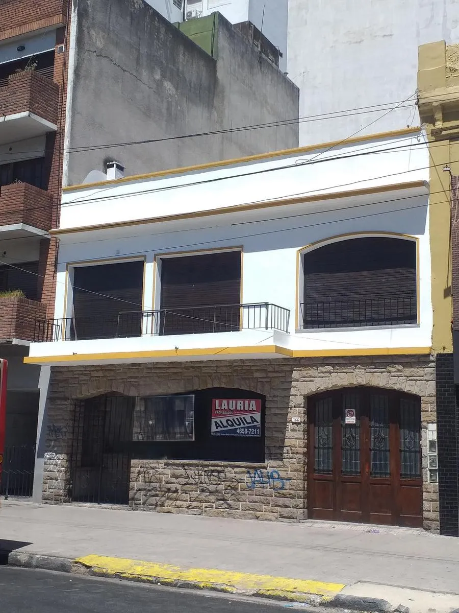 Alquiler De Departamento De 3 Ambientes Planta Baja En Ramos Mejia Norte