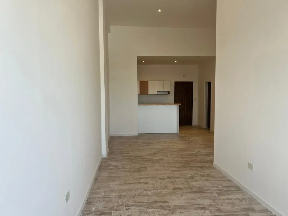 New 2-room unit with parking